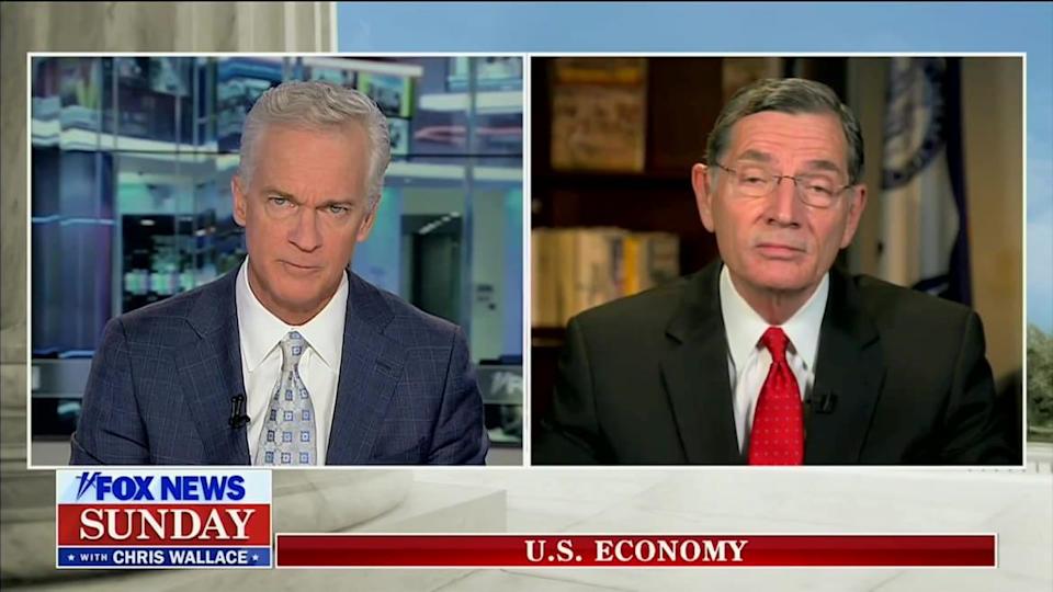 Fox News Host Confronts GOP Senator: Why Are You Against Raising Debt ...