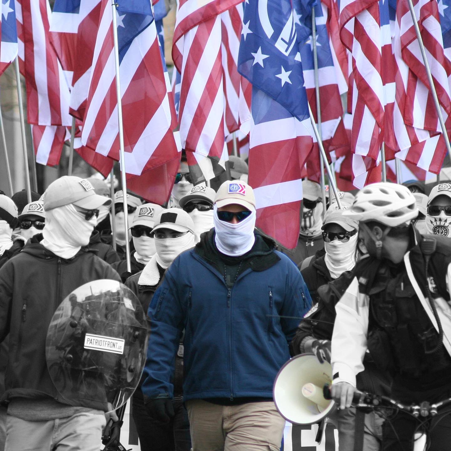 Suprematisti bianchi in marcia nel cuore di Washington senza incidenti ...